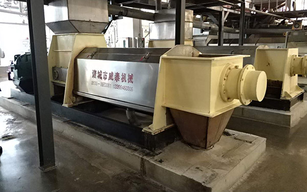 玉米胚芽、纖維擠干脫水作業(yè)現(xiàn)場